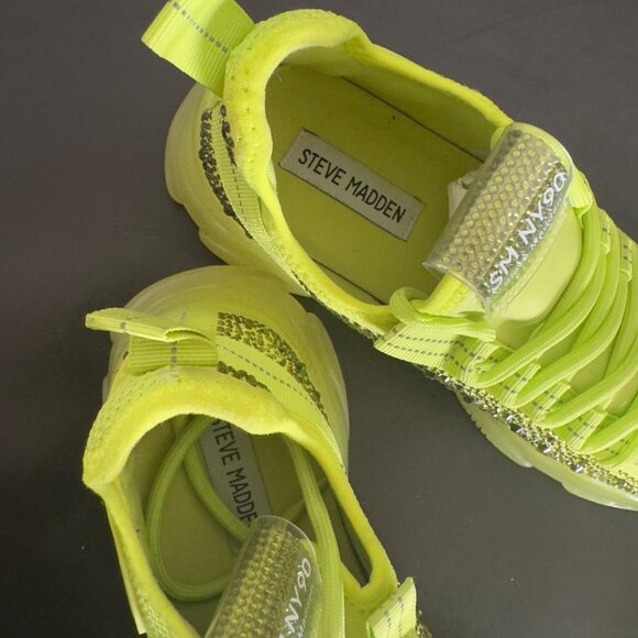 Steve Madden SMNY90 Neon Yellow Sneakers - Picture 8 of 9
